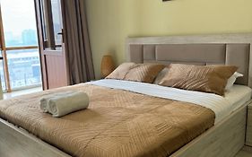Vip Apartments Arbat Mega